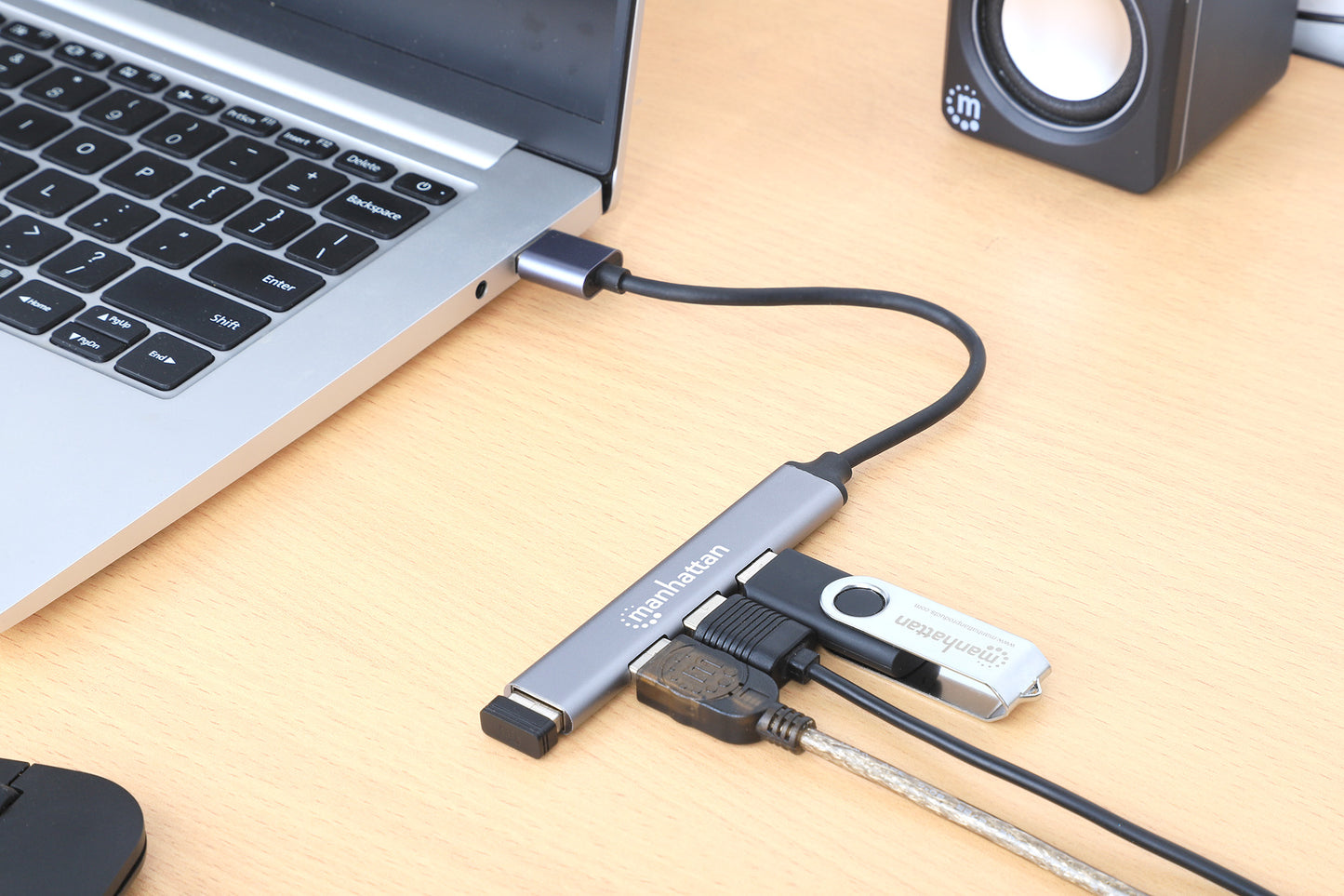 4-Port USB 3.0 / 2.0 Combo Hub Image 8