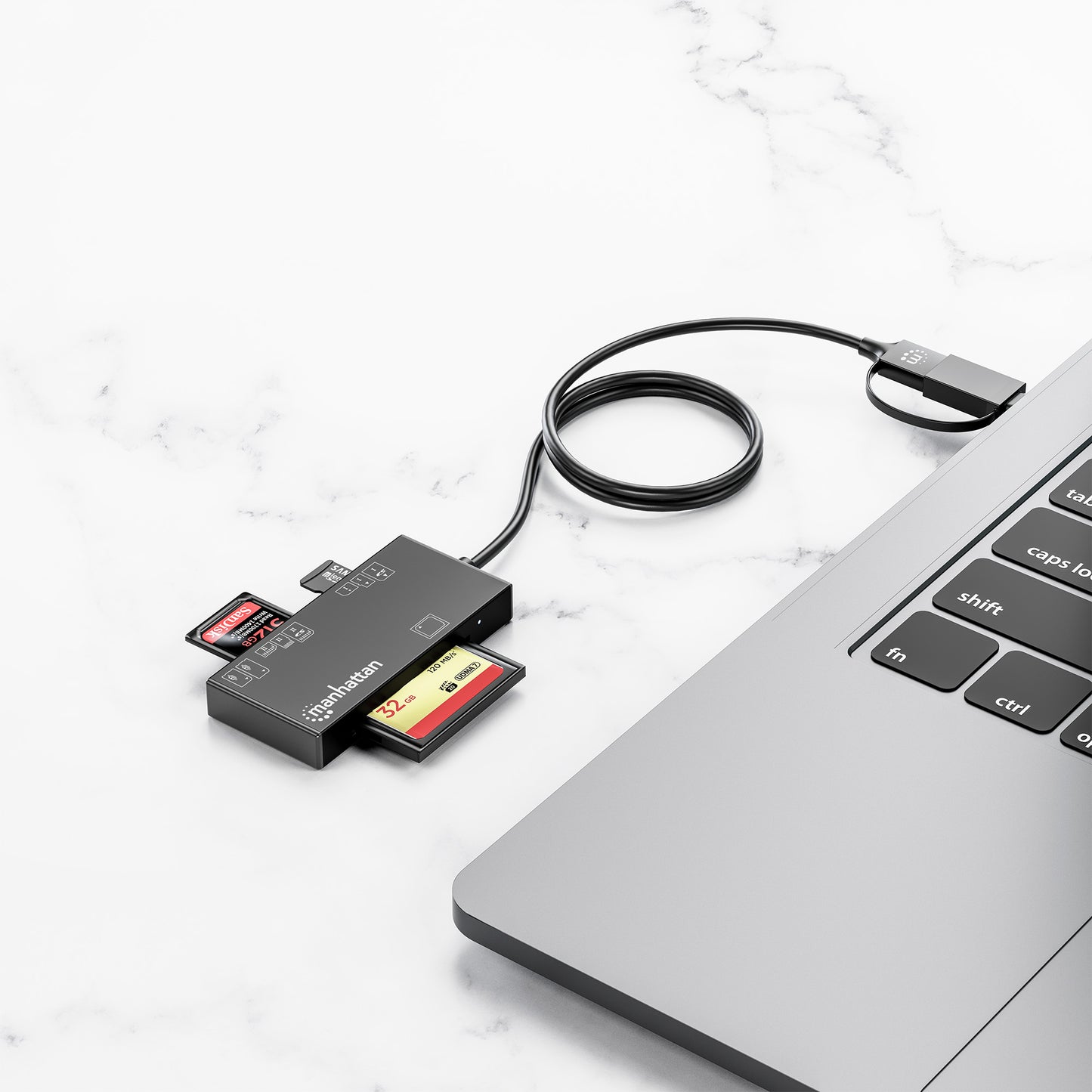 USB-C / USB-A Combo Multi-Card Reader / Writer Image 5