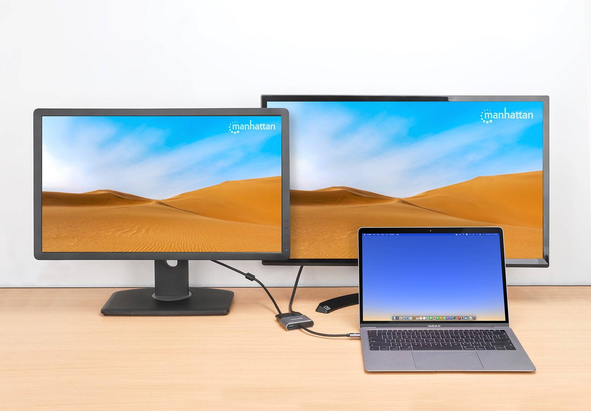 USB-C to HDMI & VGA 4-in-1 Docking Converter with Power Delivery Image 9