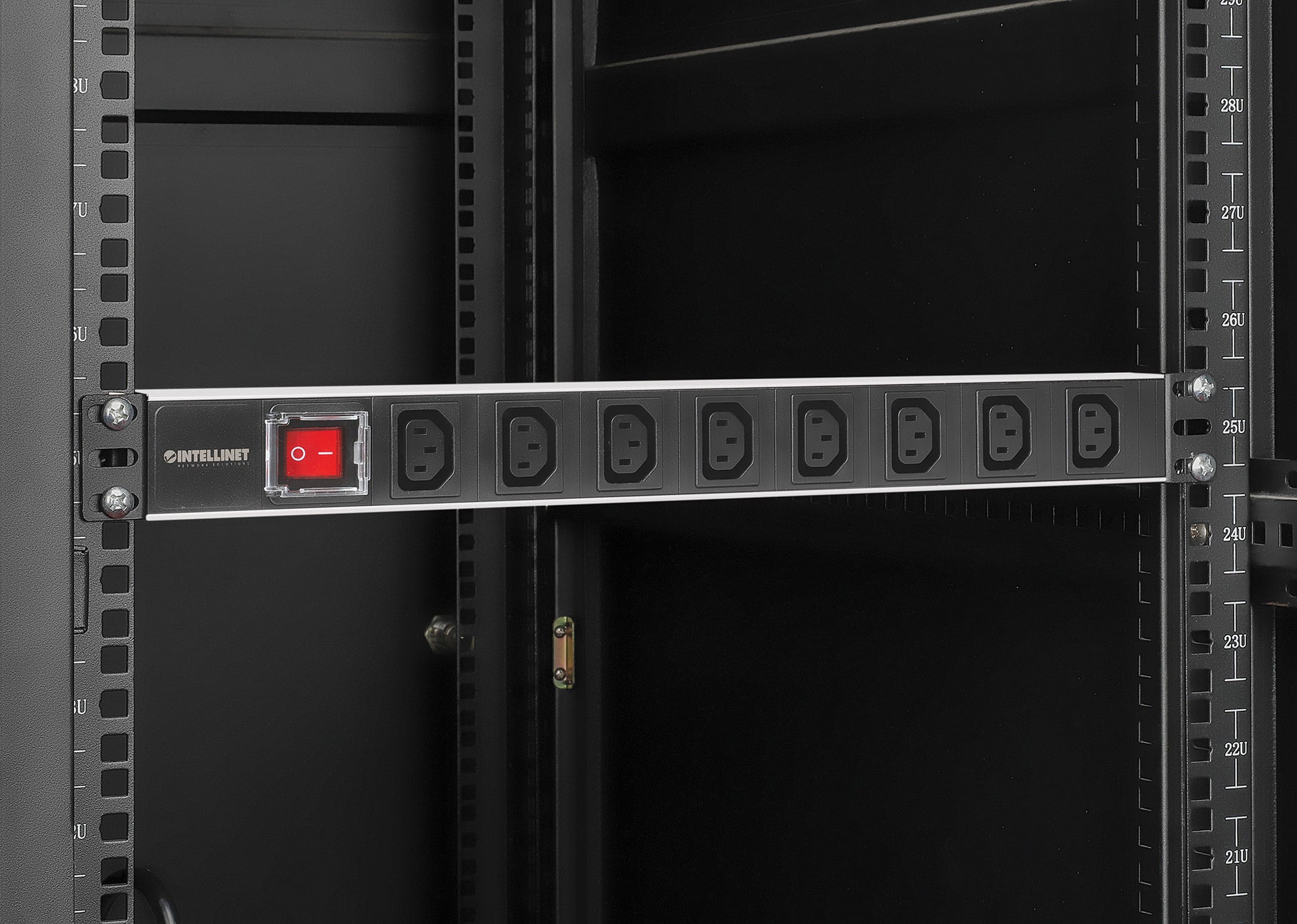 19" 1U Rackmount 8-Output C13 Power Distribution Unit (PDU) Image 7
