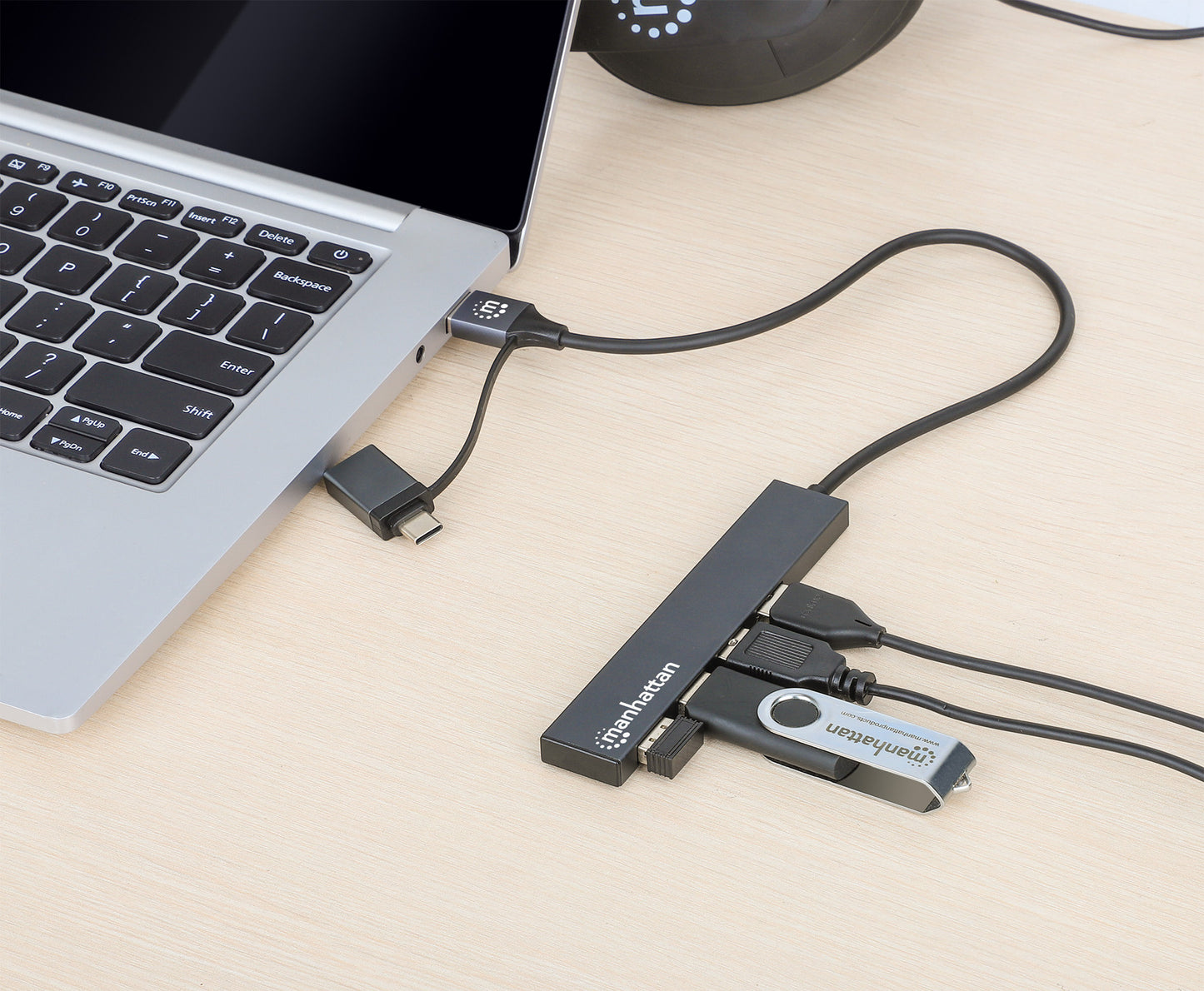 4-Port USB 3.0 Type-C / Type-A Combo Hub Image 6
