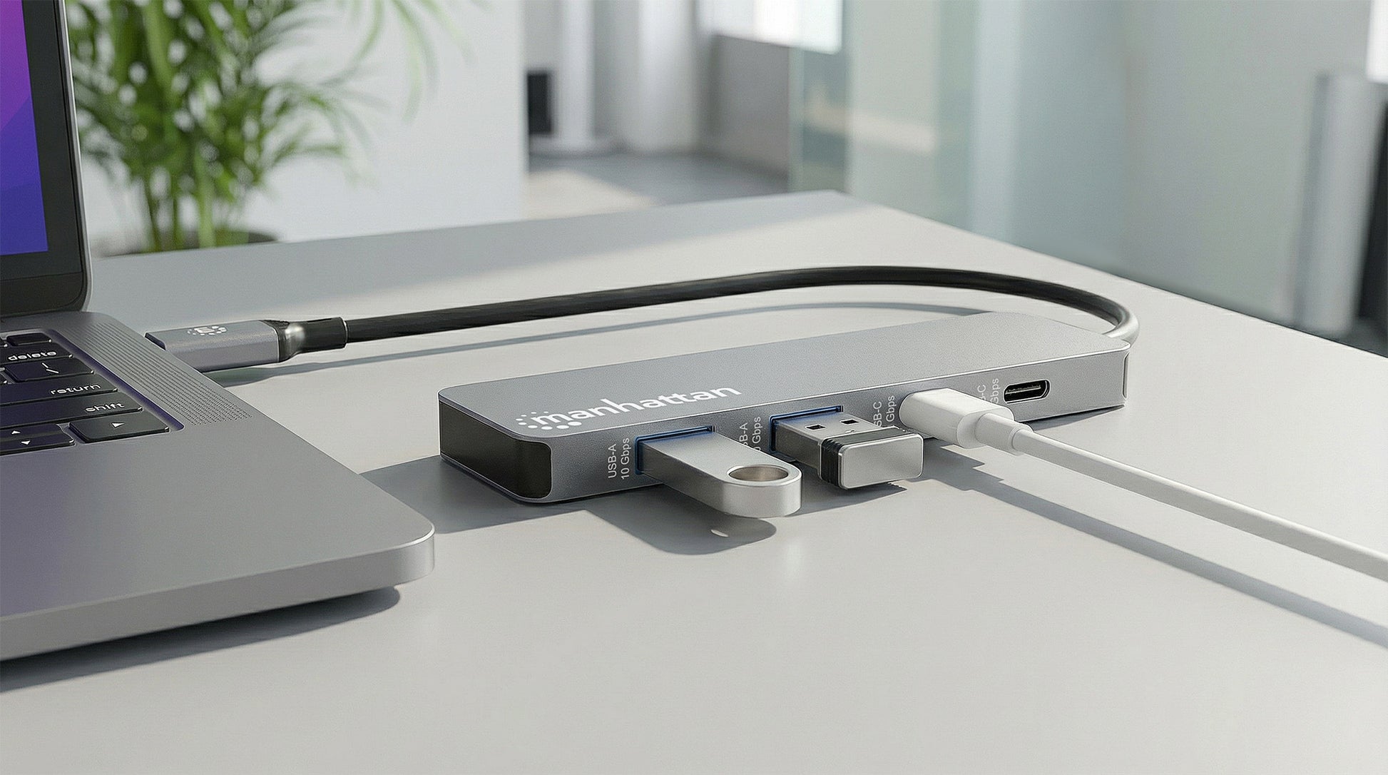 4-Port 10G USB-A / USB-C Combo Hub 2x2 Image 6