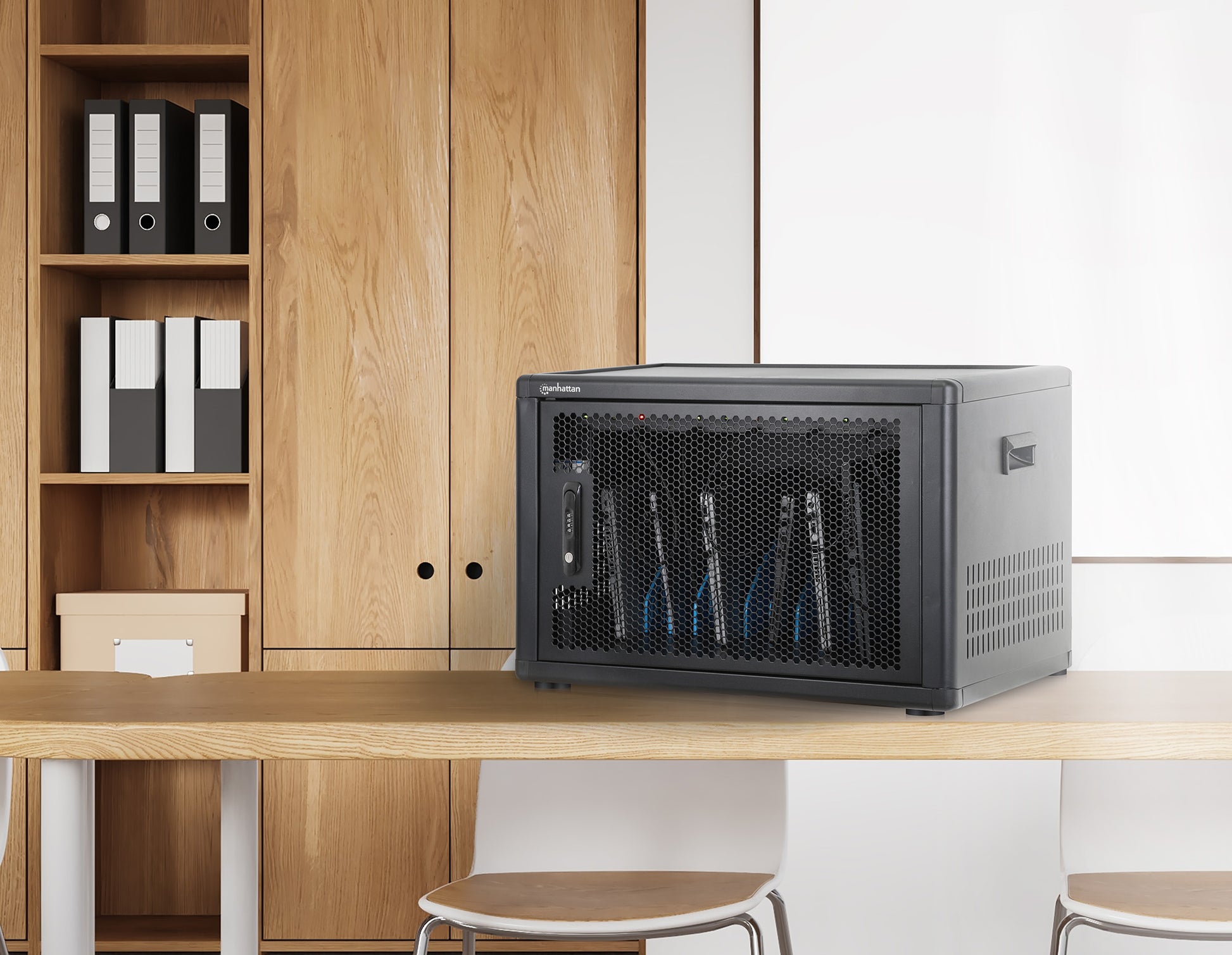 12-Port USB-C Desktop Charging Cabinet - 780 W Image 2