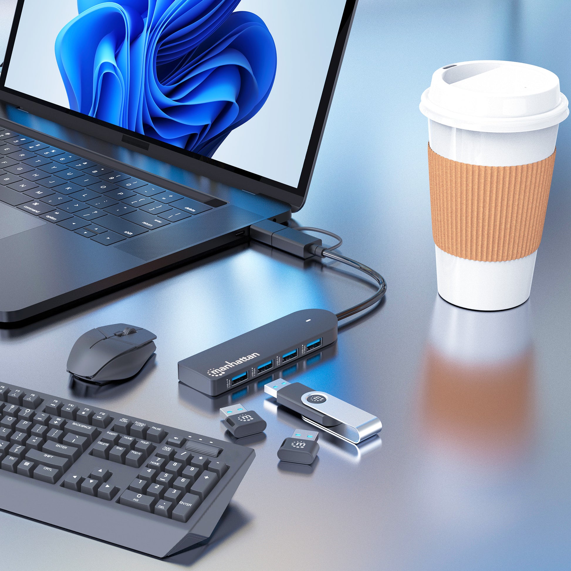 4-Port USB 3.0 Type-C / Type-A Combo Hub Image 3
