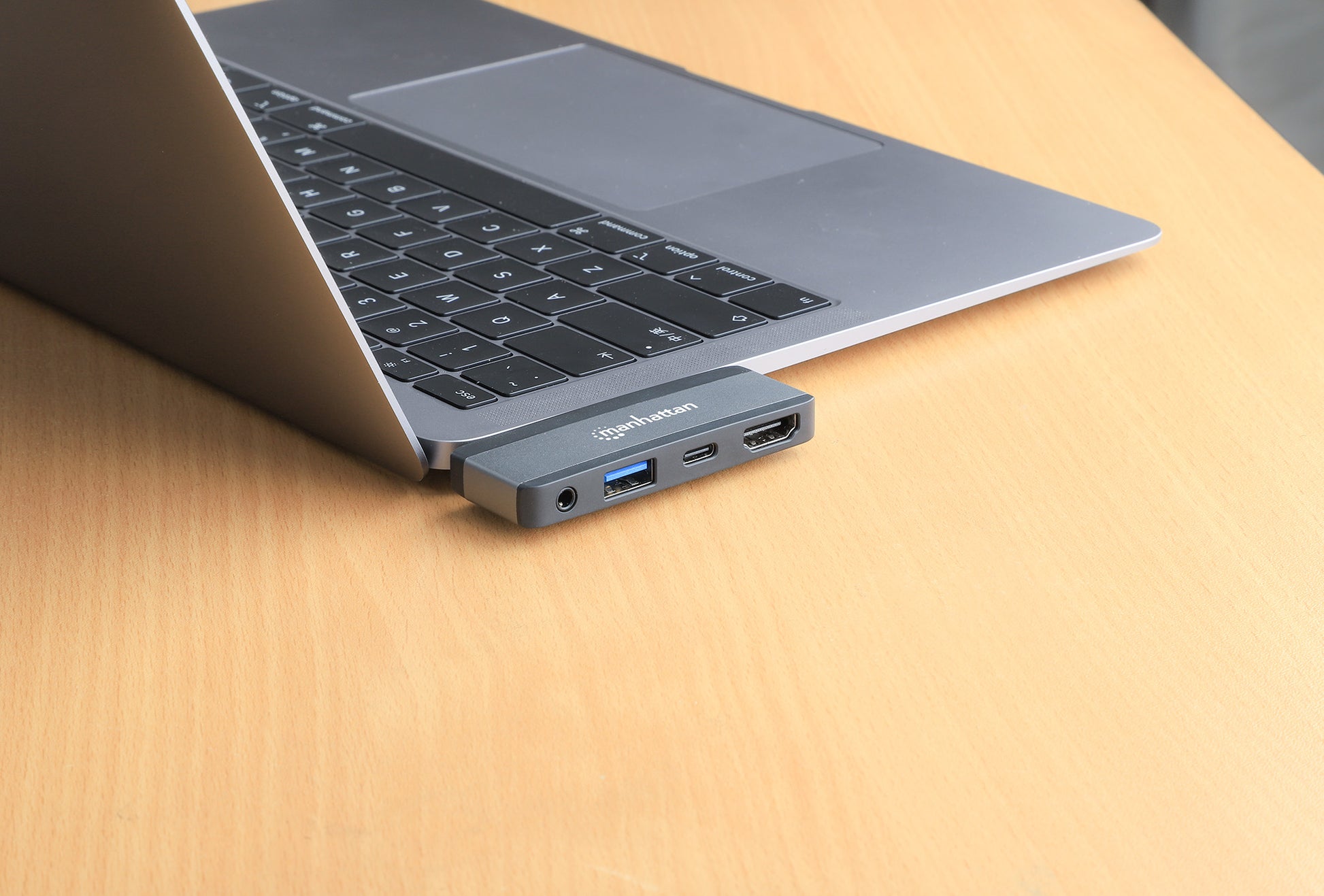 USB-C PD to HDMI 4-in-1 Travel Docking Station for Tablet, Phone, and Laptop Image 9