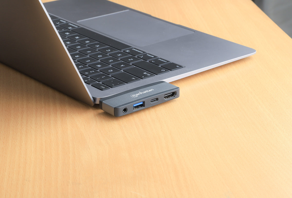 USB-C PD to HDMI 4-in-1 Travel 4K Docking Station for Tablet, Phone, and Laptop Image 9
