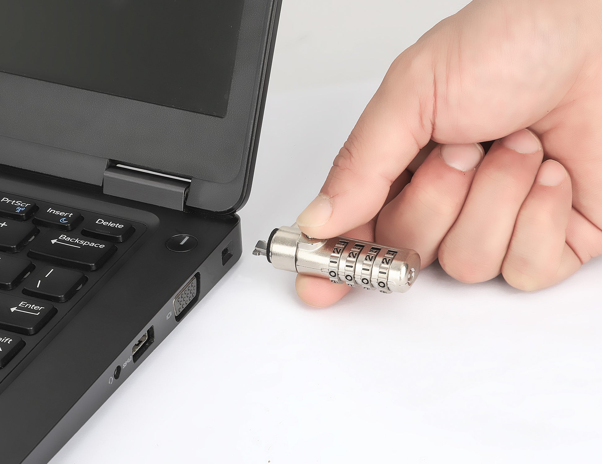 Laptop Combination Lock For Nano Security Slot Image 5