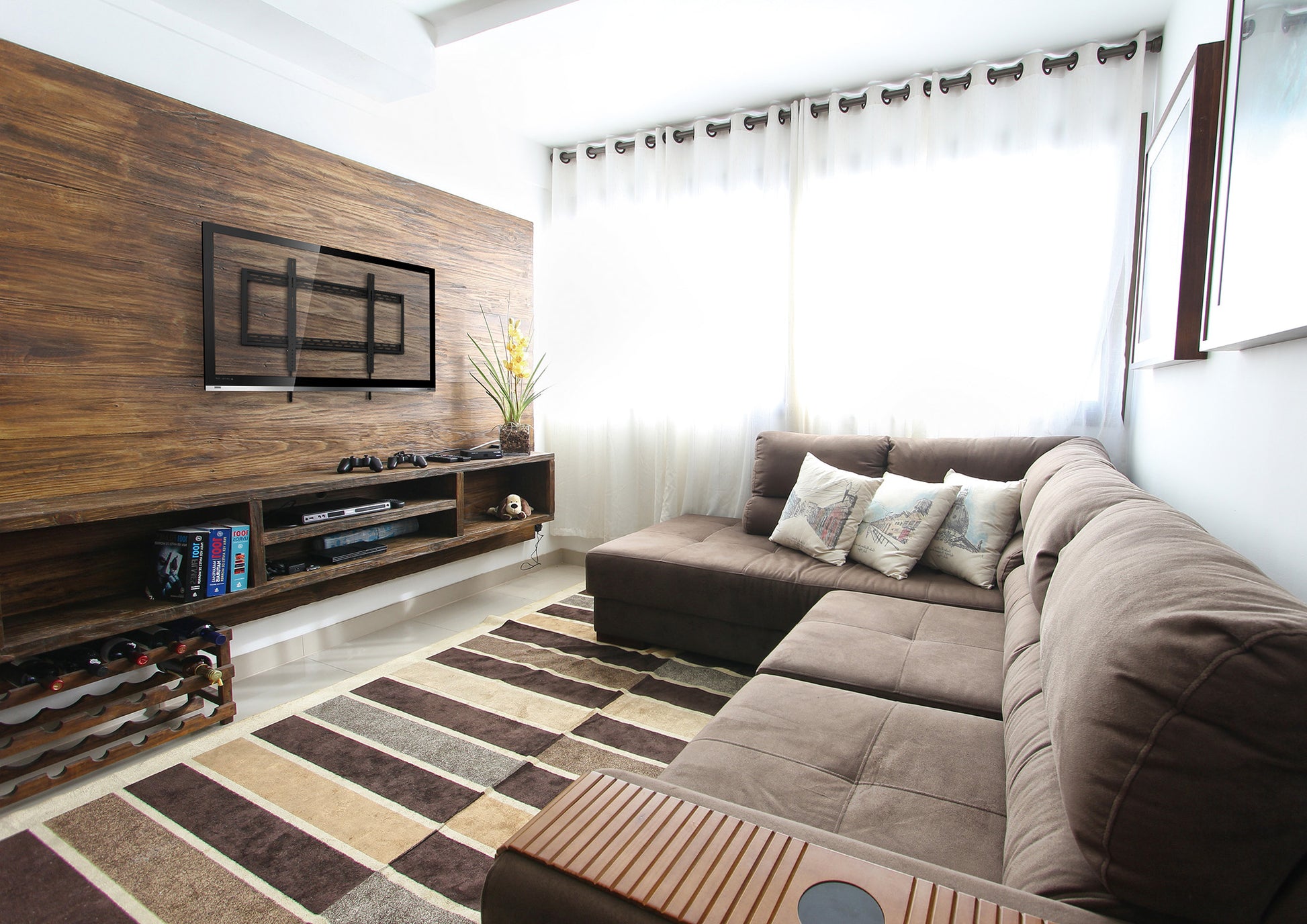 Heavy-Duty Low-Profile Large-Screen TV Wall Mount, for 60" to 100" Displays Image 10