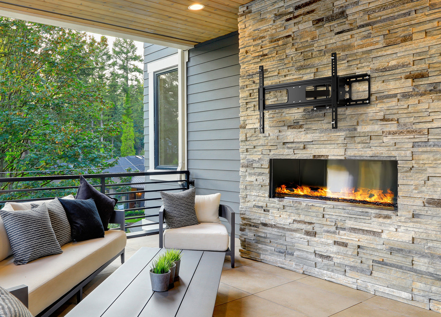 Outdoor Full-Motion TV Wall Mount, for 37" to 86" Displays Image 4