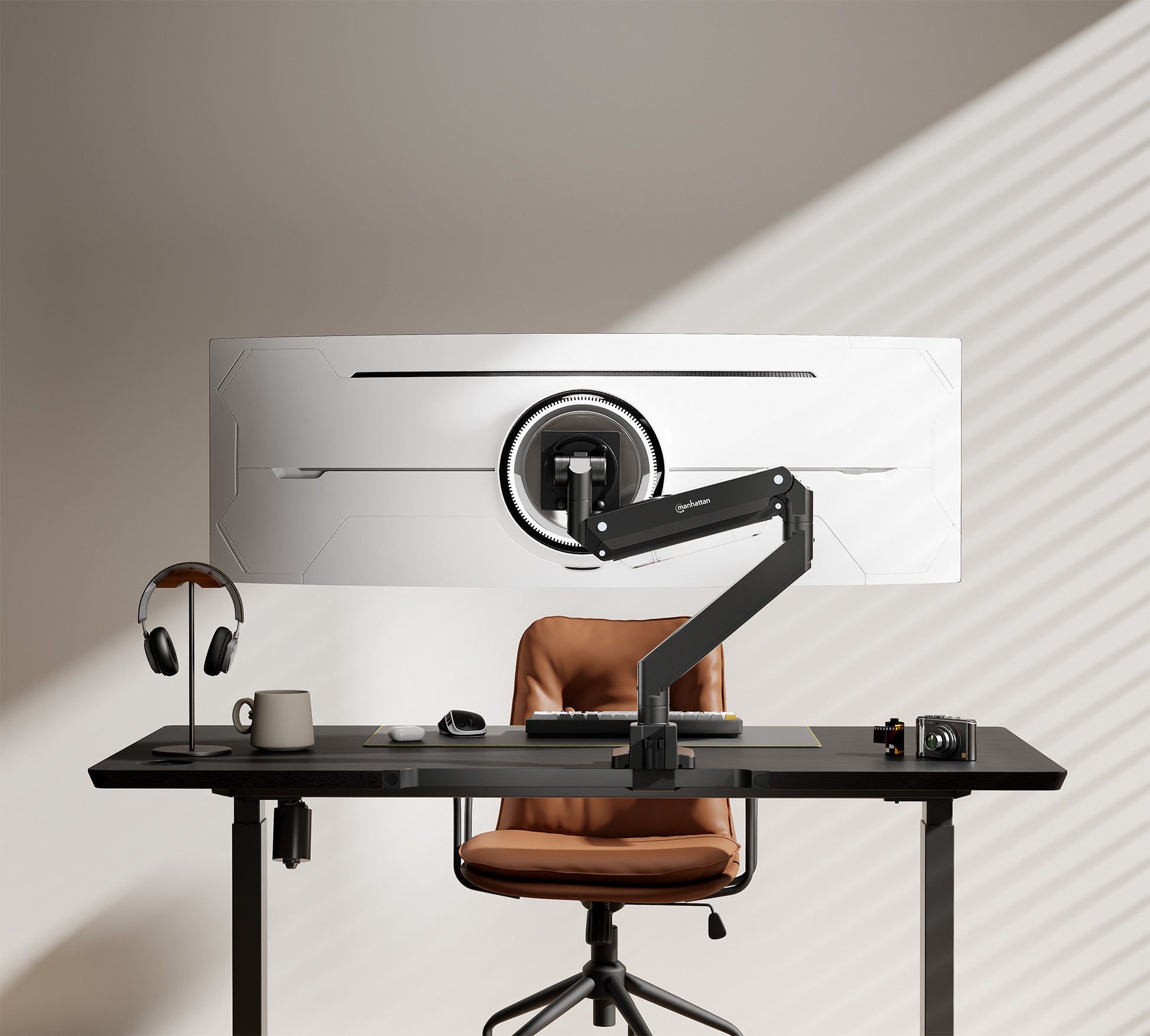 Ultra Heavy-Duty Aluminum Gas Spring Single Monitor Desk Mount with USB Ports Image 3