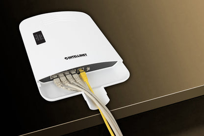 Outdoor PoE-Powered 5-Port Gigabit Switch with PoE Passthrough / 4-Port PoE+ Extender Image 10