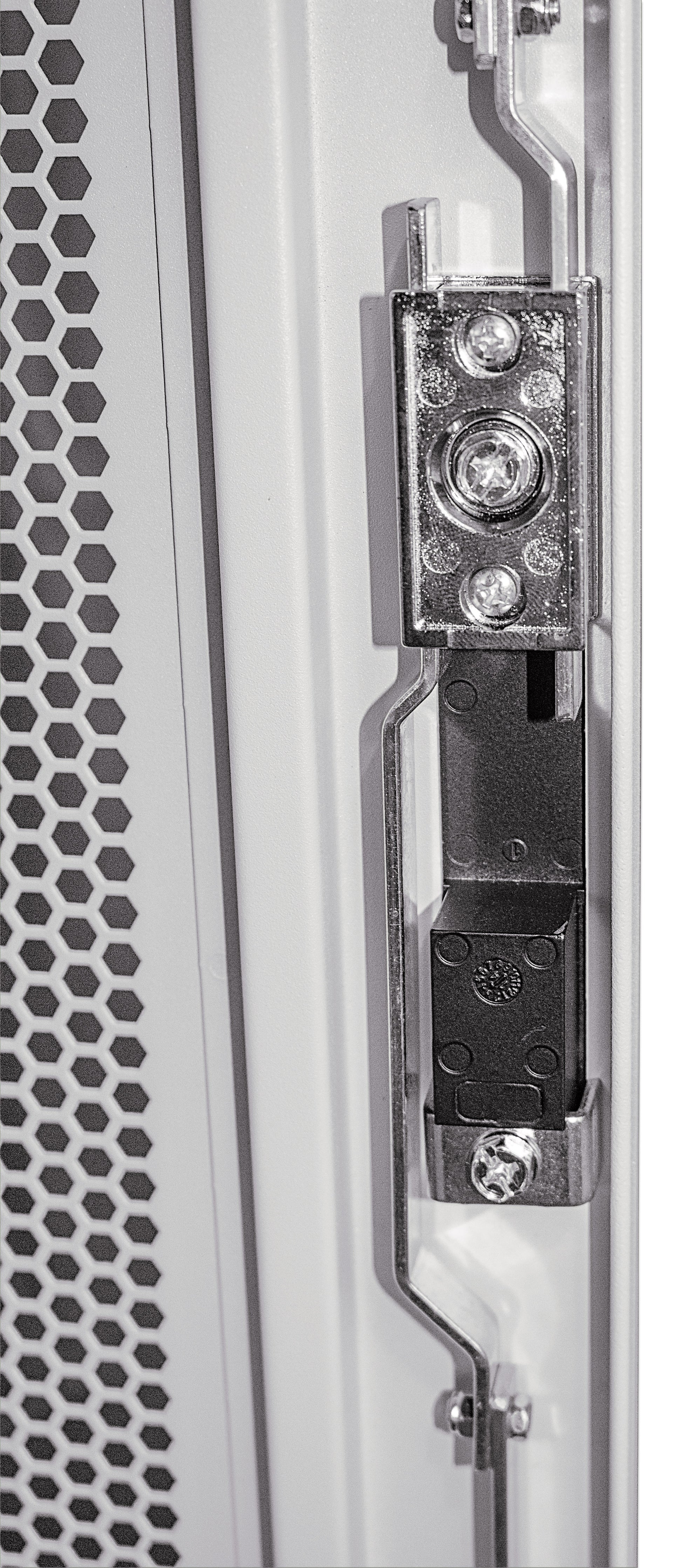 19" Server Cabinet, 42U, 1000 (D) x 600 (W) x 2033 (H) mm, Gray Image 15