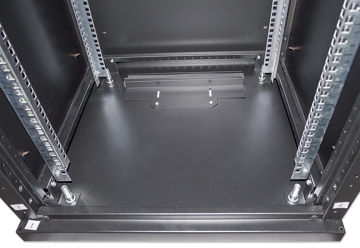 19" Network Cabinet, Standard Line, 16U, 600 (D) x 600 (W) mm, Black Image 15
