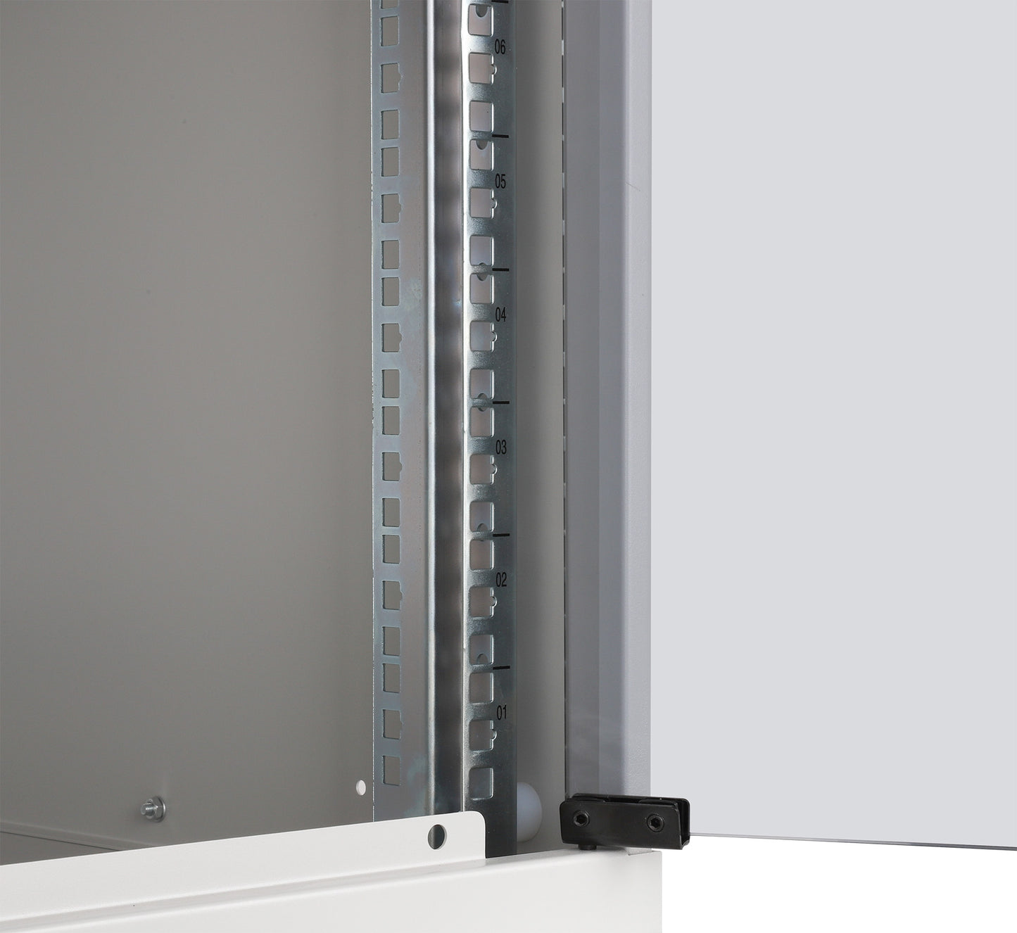 9U 19" Wall Mount Network Cabinet, Basic Line, 400 mm Depth, Gray Image 7