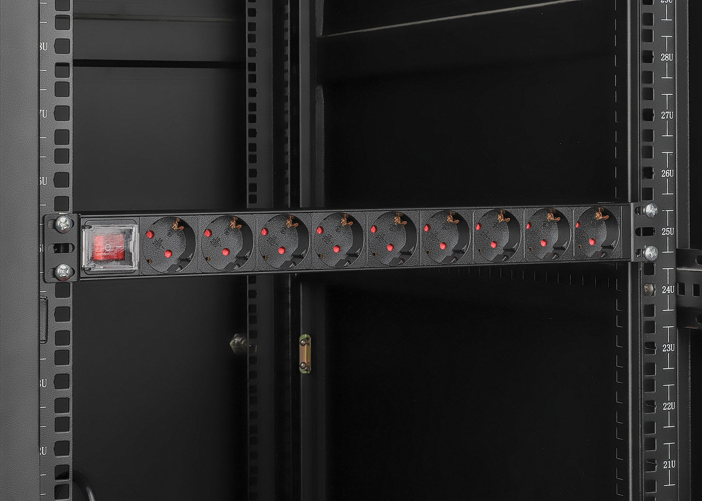 19" 1U Rackmount 9-Output Power Distribution Unit (PDU) Image 8