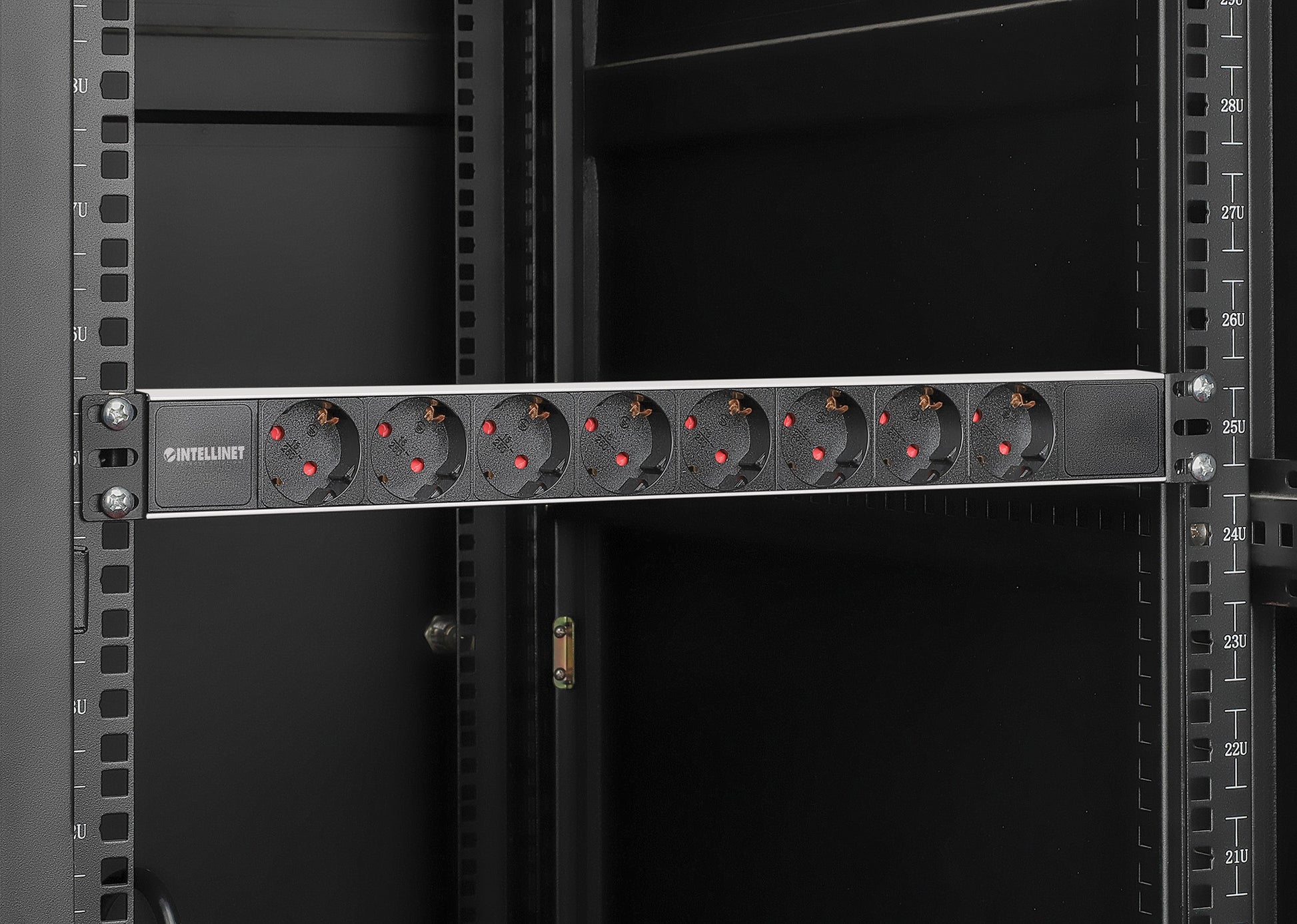 19" 1U Rackmount 8-Outlet Power Distribution Unit (PDU) with C14 Plug Image 7